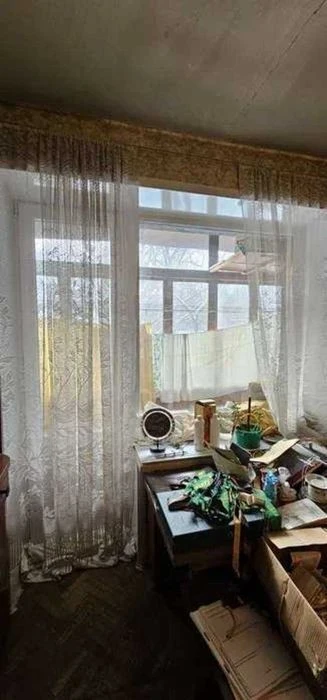 For sale 3-room apartment on Lesya Ukrainka Blvd. 24, 64 sq m.
