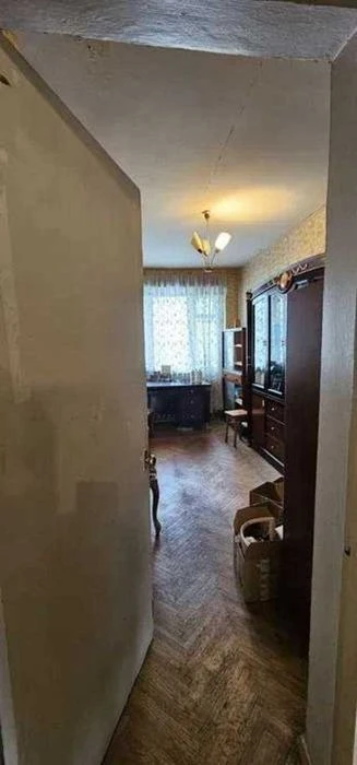 For sale 3-room apartment on Lesya Ukrainka Blvd. 24, 64 sq m.