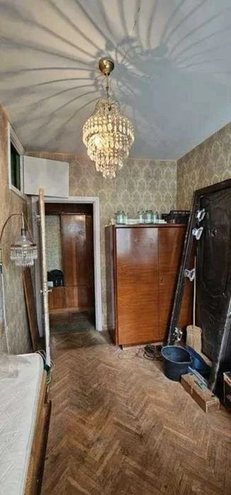 For sale 3-room apartment on Lesya Ukrainka Blvd. 24, 64 sq m.