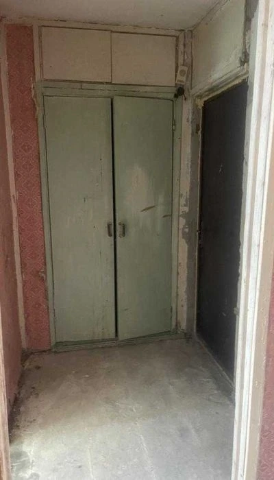 For sale 1-room apartment in Oleksiyivka, Peremohy Ave., 6