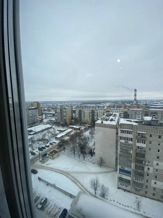 Продаж великої квартири  студії 65 кв.м з ремонтом