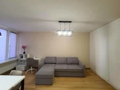 Sale of a 1-room apartment with renovation of 36m2 in the residential complex Seven Osokorki