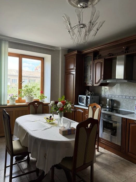 Продажа 3 комн кв. +4 лоджии Аркадия.