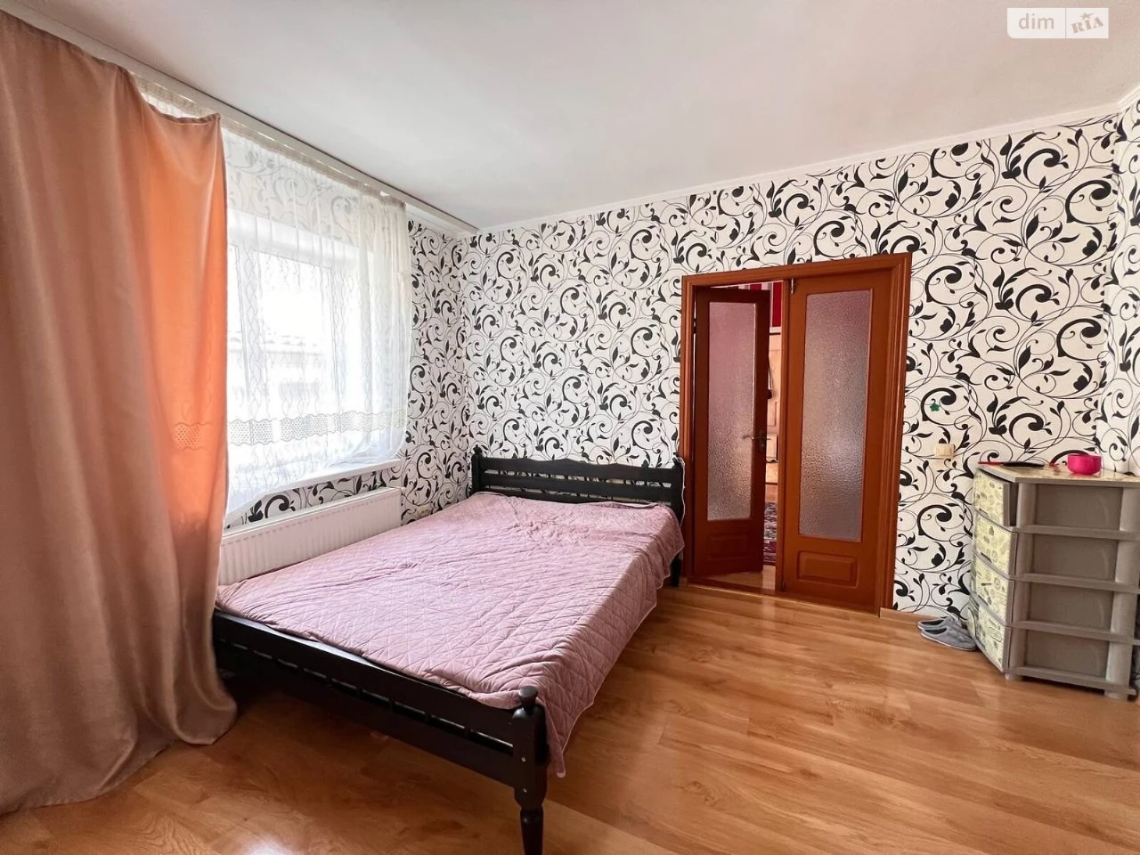 Продаж Дім