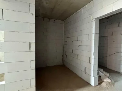 Apartment. Ivano-Frankivsk, Oleksandra Dovzhenko St., (Building