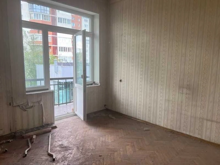 Sale of 3-room apartment 80 m2, metro Nauka Prospekt 12,