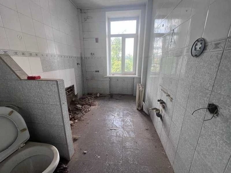 Sale of 3-room apartment 80 m2, metro Nauka Prospekt 12,