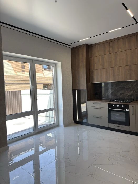 No commission‼️ Corner Townhouse with furniture and appliances