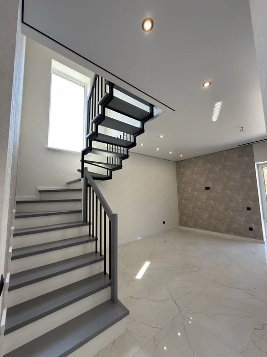 No commission‼️ Corner Townhouse with furniture and appliances