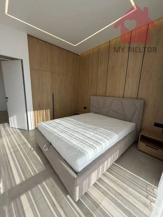 Продаж трикімнатної квартири ЖК UZH Towers