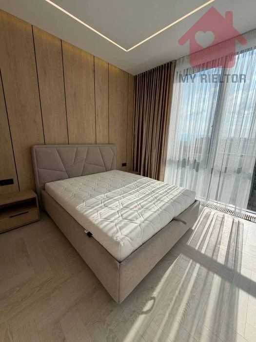 Продаж трикімнатної квартири ЖК UZH Towers