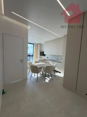Продаж трикімнатної квартири ЖК UZH Towers