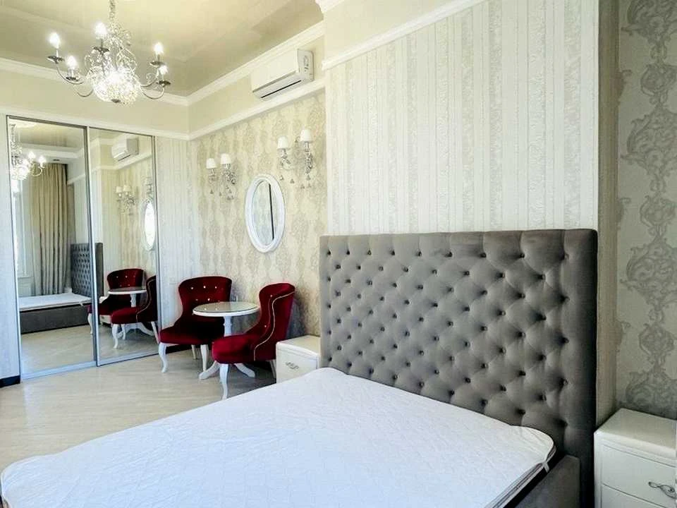 Apartment. Odesa, Devolanivskyi Uzviz