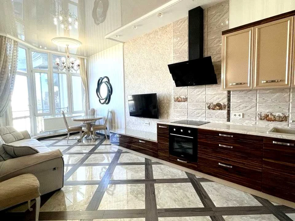 Apartment. Odesa, Devolanivskyi Uzviz