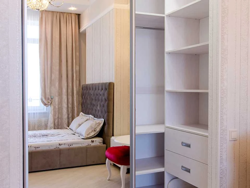 Apartment. Odesa, Devolanivskyi Uzviz