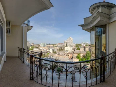 Apartment. Odesa, Devolanivskyi Uzviz