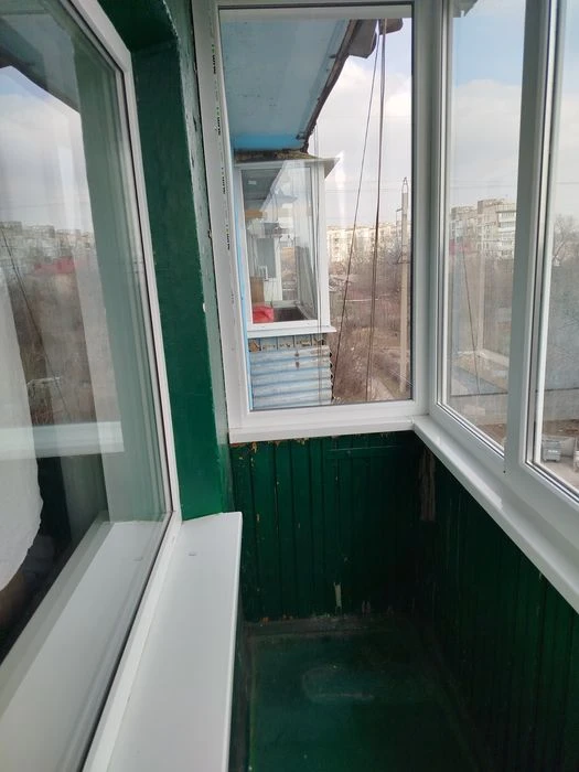Продам 3 х комнатную квартиру в центре города.