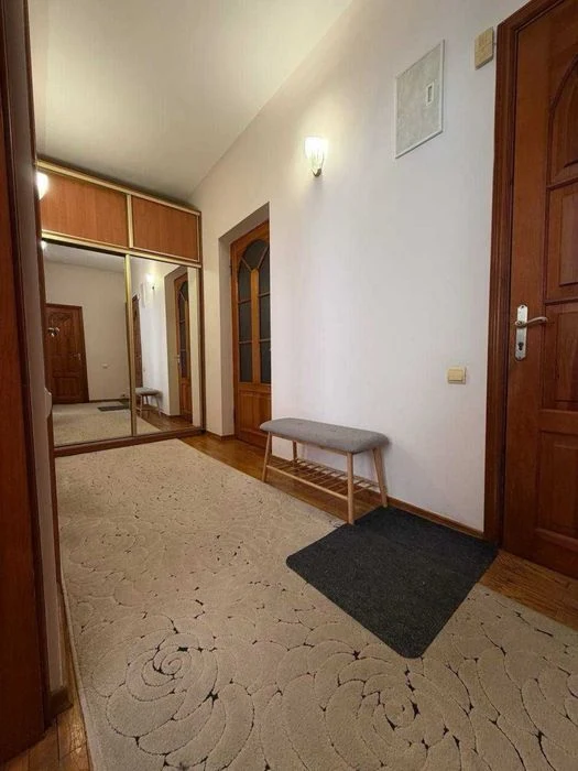 Продаж 2к квартири в ЦЕНТРІ МІСТА