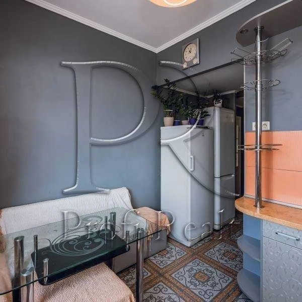 2-room apartment for sale 68 m², Olesya Honchara St., 79