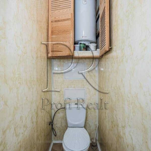 2-room apartment for sale 68 m², Olesya Honchara St., 79