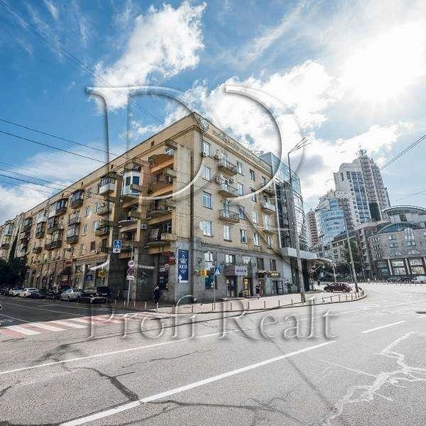 2-room apartment for sale 68 m², Olesya Honchara St., 79