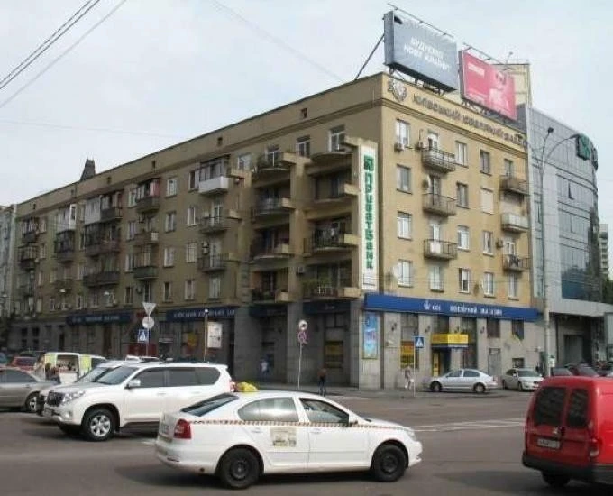 2-room apartment for sale 68 m², Olesya Honchara St., 79