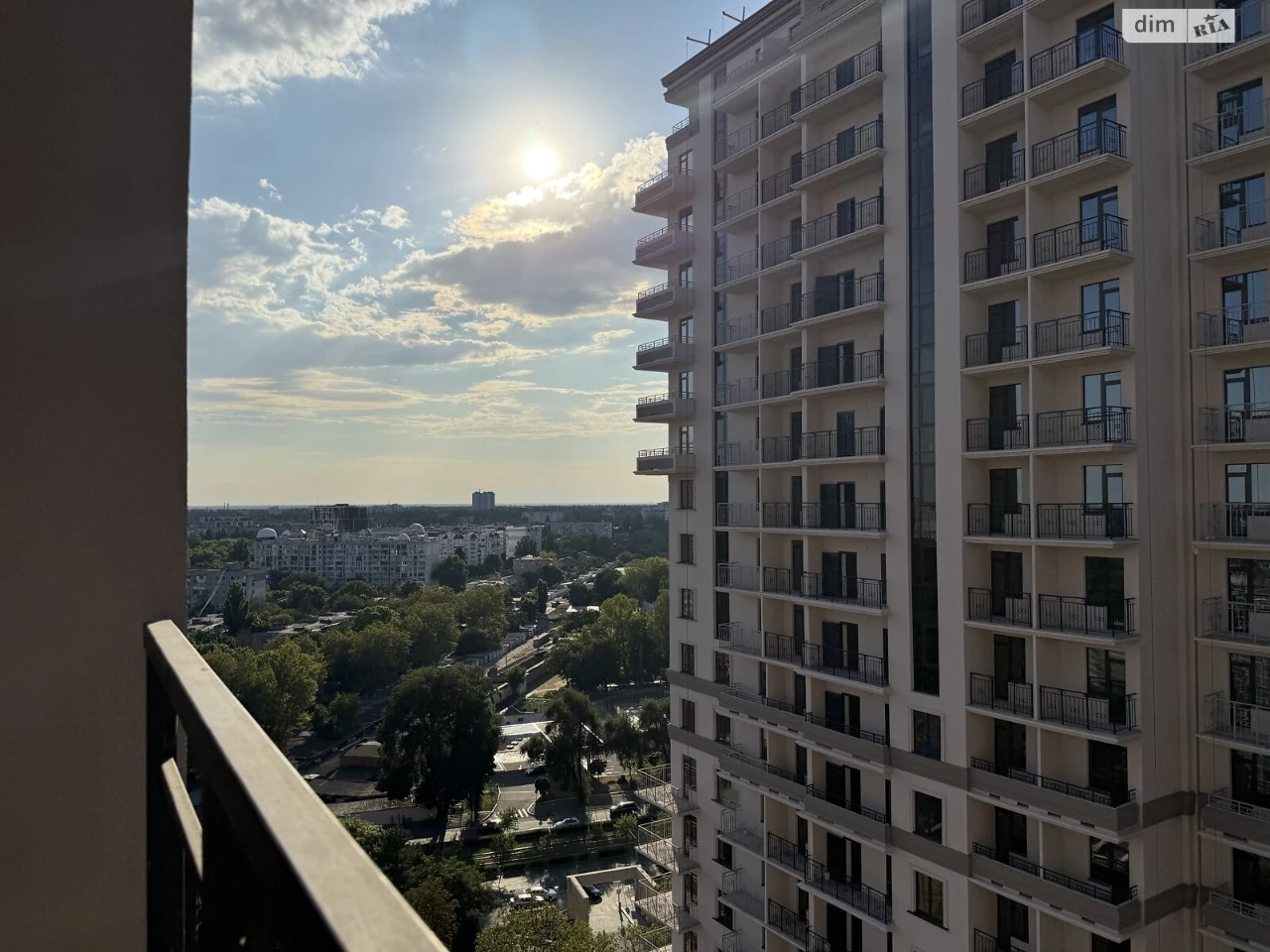 Продажа квартир Приморский.