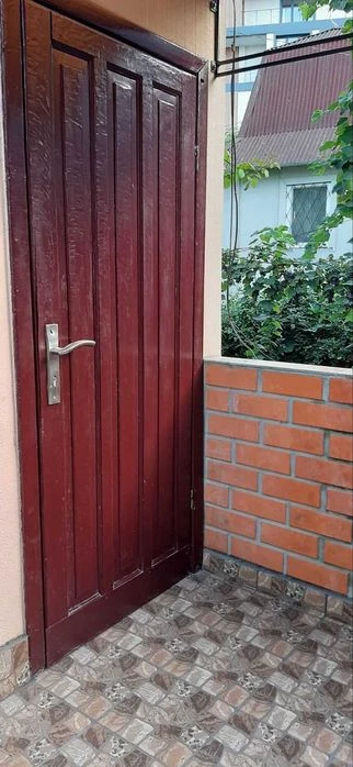 Небольшой уютный домик на 10 в. Фонтана. 3 комнат