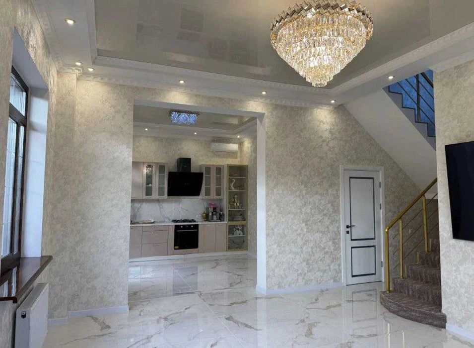 Современный дом 135 м² на Фонтане | 4 комнаты | Газ