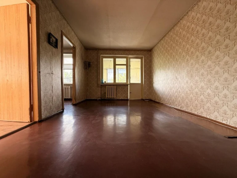 Продам квартиру 3 раздельные комнаты Титова Богдана Хмельницкий