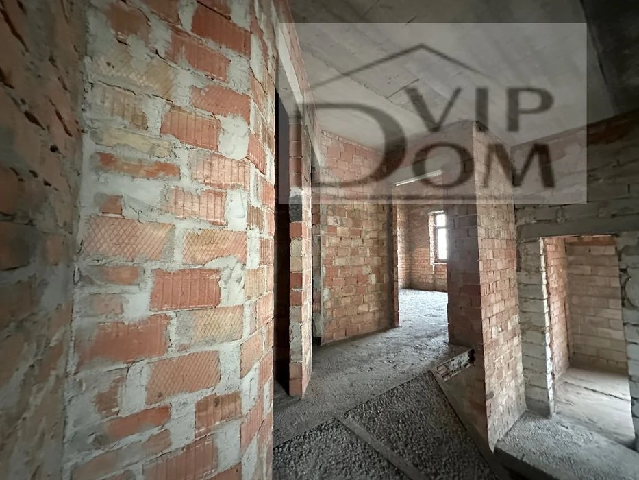 Продажа дома возле парка, ЖК БЕЛЫЙ цветок