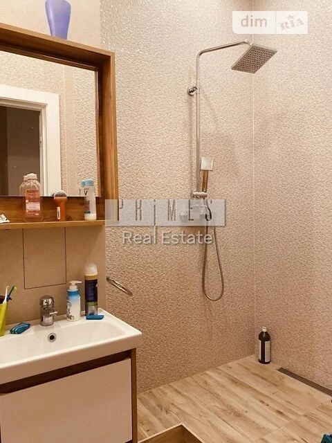 Sale of 2-room apartment 86.9 sq. m. on Vasylya Tyutyunnyka St. 37/1