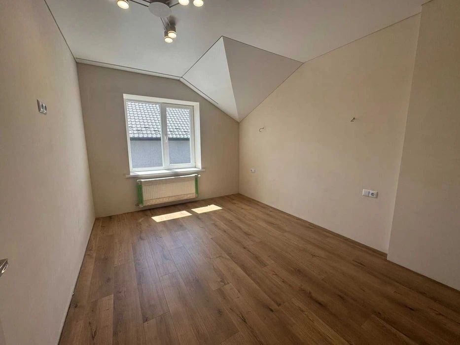 Duplex for sale with partial renovation, Old Town district