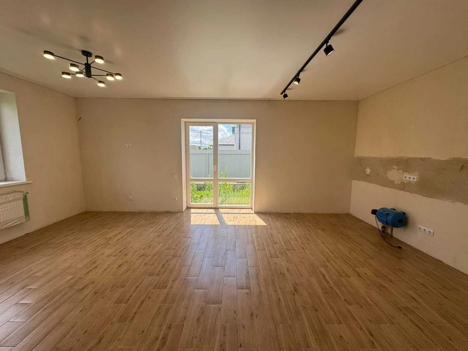 Duplex for sale with partial renovation, Old Town district