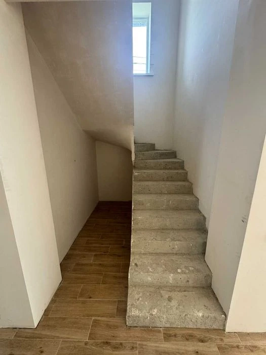 Duplex for sale with partial renovation, Old Town district