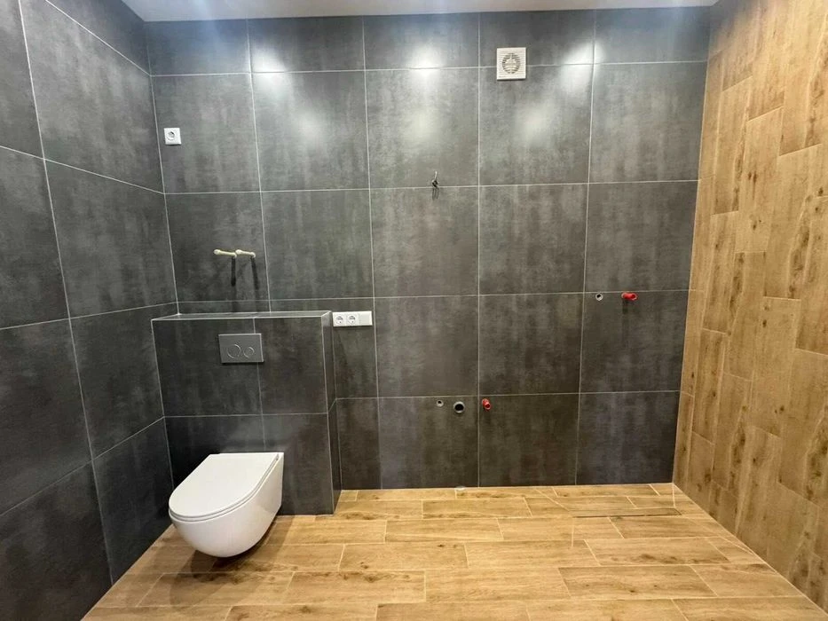 Duplex for sale with partial renovation, Old Town district