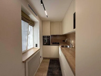 Donetsa 27A 2nd floor, GAS. 3 rooms, 60m2. Generator.
