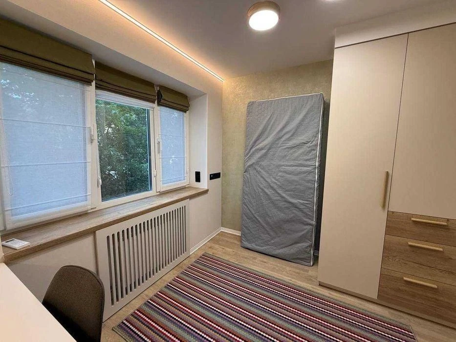 Donetsa 27A 2nd floor, GAS. 3 rooms, 60m2. Generator.