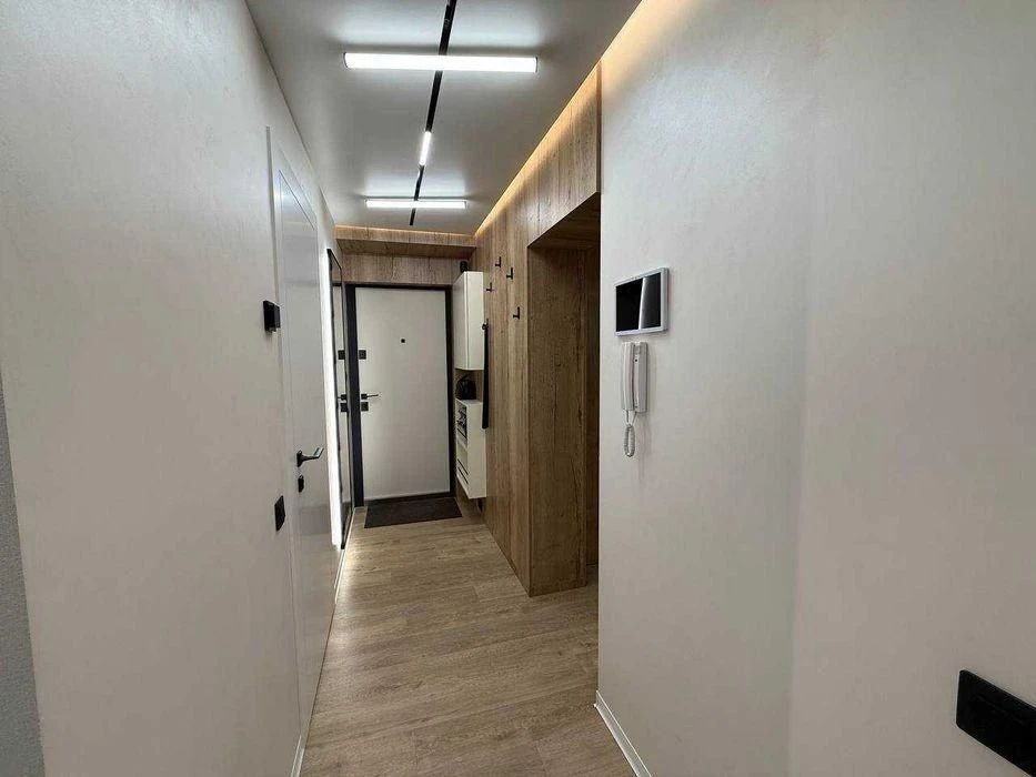 Donetsa 27A 2nd floor, GAS. 3 rooms, 60m2. Generator.