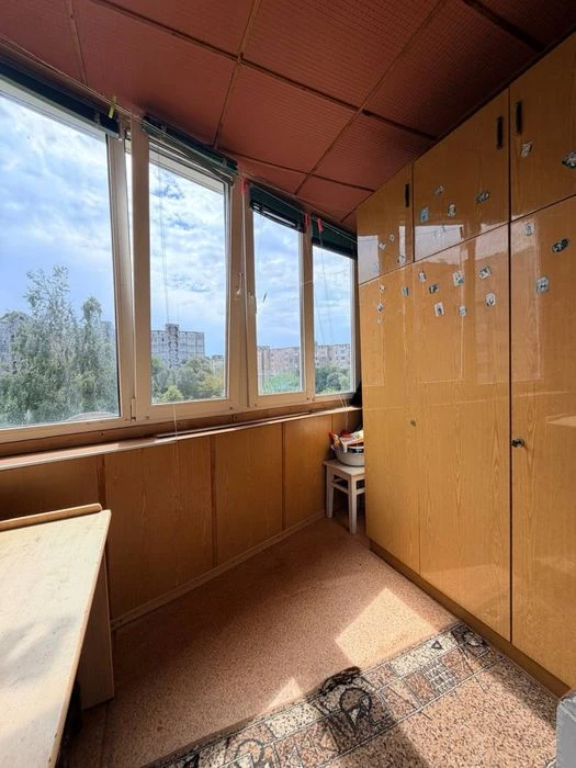 Продаж 3-к квартири вул Коновальця 15