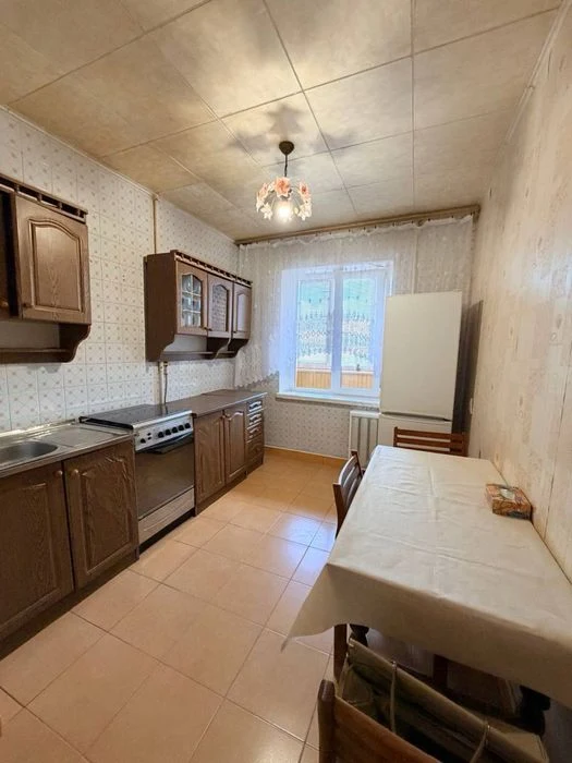 Продаж 3-к квартири вул Коновальця 15