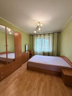 Продаж 3-к квартири вул Коновальця 15