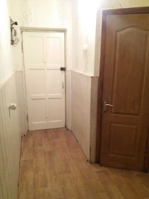 I will sell 2 rooms. apartment on the street Musical (village Myrny)