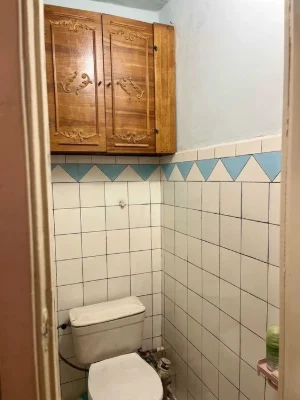 I am selling a 3-room apartment in Novye Dom.