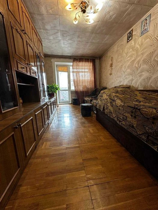 Продажа 3комнатная Центр Успенская площадь Крутогорный