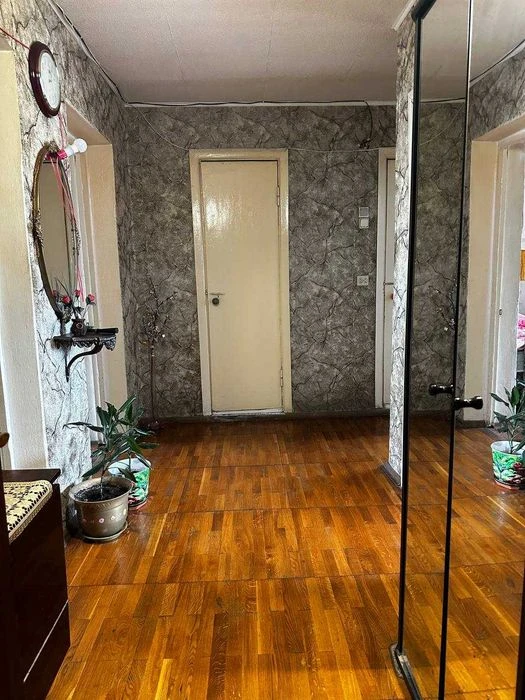 Продажа 3комнатная Центр Успенская площадь Крутогорный