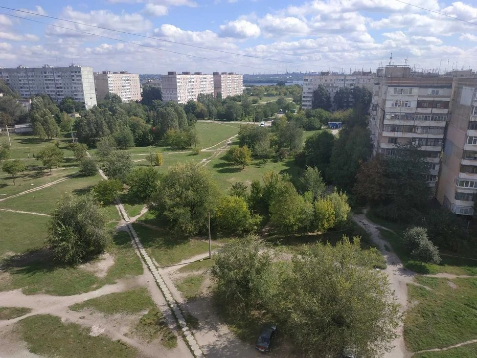 1 sq.m. Borodinsky, Tovarishchesk. 66a view of the Dnieper, Kievskii pr