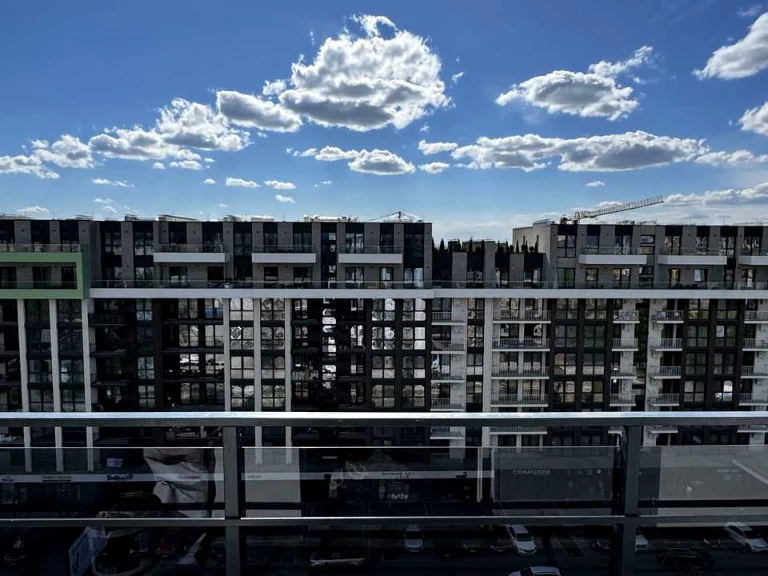 Квартира. Ужгород, Героїв 128-ї Бригади вул. (8 Березня), 56