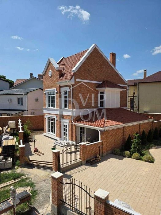 COMMISSION 0 %! FOR SALE House 16th station Bolshoy Fontana, Unit