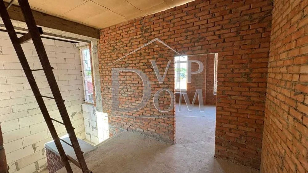 COMMISSION 0 %! FOR SALE House 16th station Bolshoy Fontana, Unit